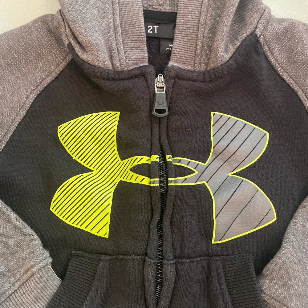 Toddler Under Armour Zip front hoodie-Size 2T